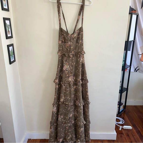 Petal + Pup Lillee Tiered Maxi Dress Olive - Picture 3 of 7